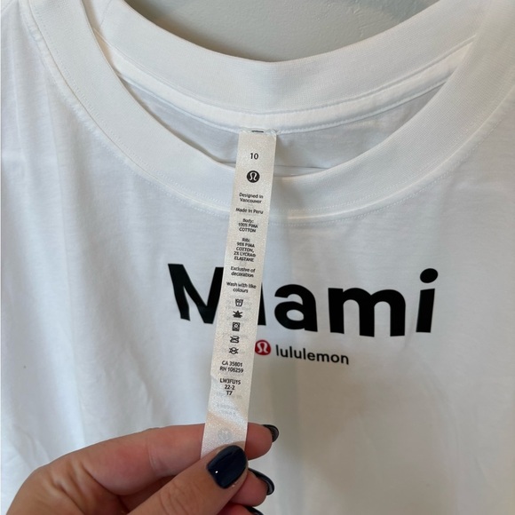NWT Lululemon All Yours Cotton Tee White Miami Size 10 - Picture 5 of 5